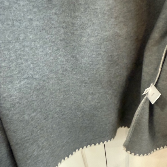 Marc New York Andrew Marc Gray Jacket with White Trim - Picture 8 of 14